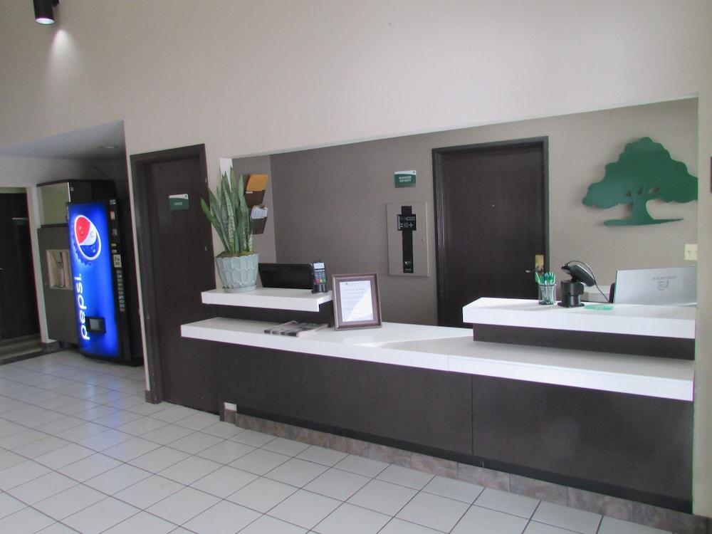 Surestay Plus By Best Western Montrose Eksteriør billede
